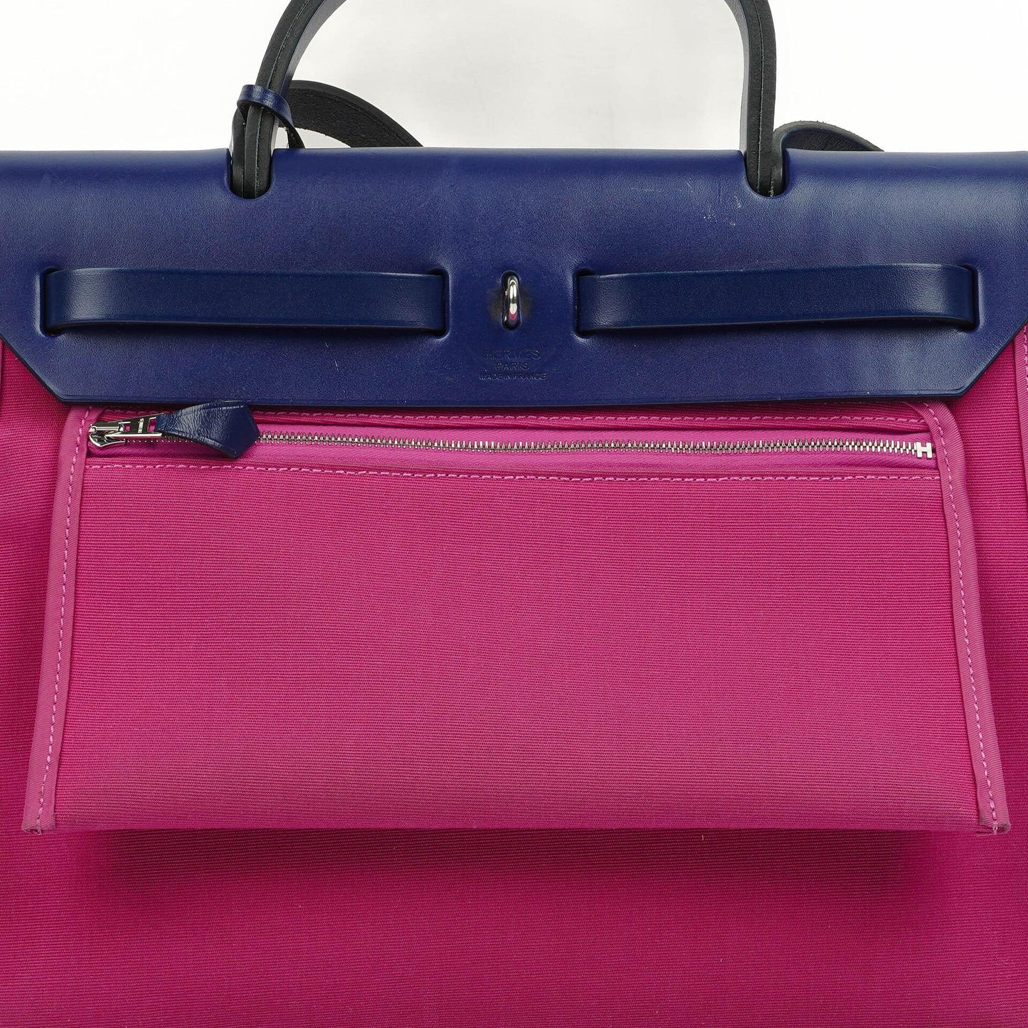 Hermes Herbag Zip 31 PM Bleu Saphir Vache Hunter Magnolia Canvas mit Palladium Beschlägen
