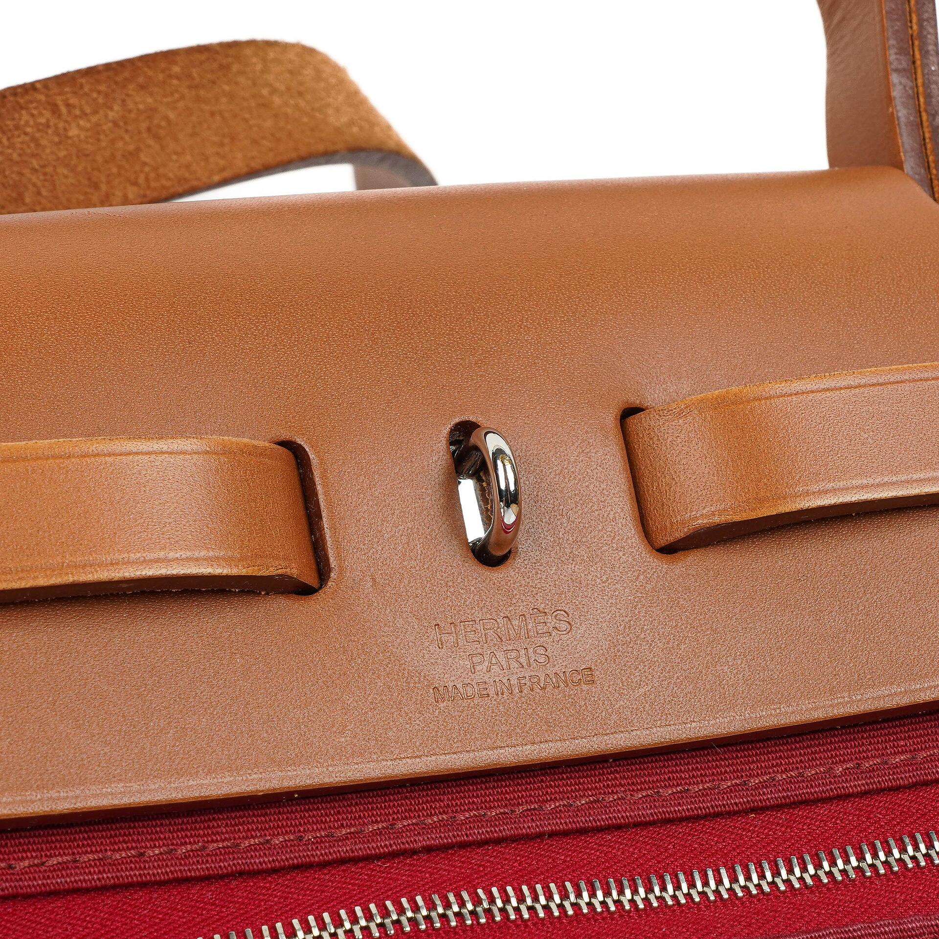 Hermès Herbag Zip 31 PM aus Fauve Vache Hunter und Rubis Toile mit Palladium-Beschlägen