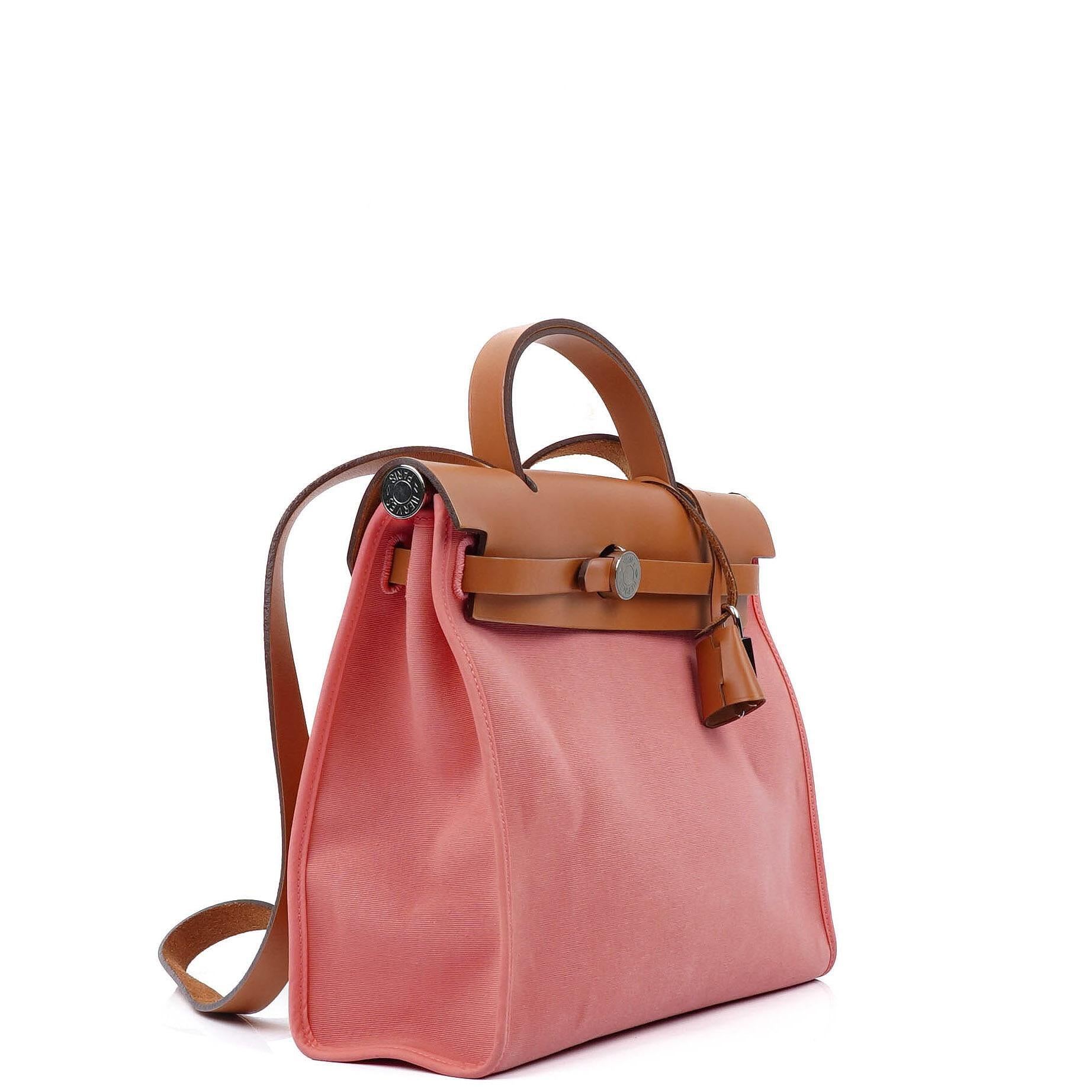Hermès Herbag Zip 31 PM aus Vache Hunter Naturel Rose Azalee Canvas mit Palladium-Hardware