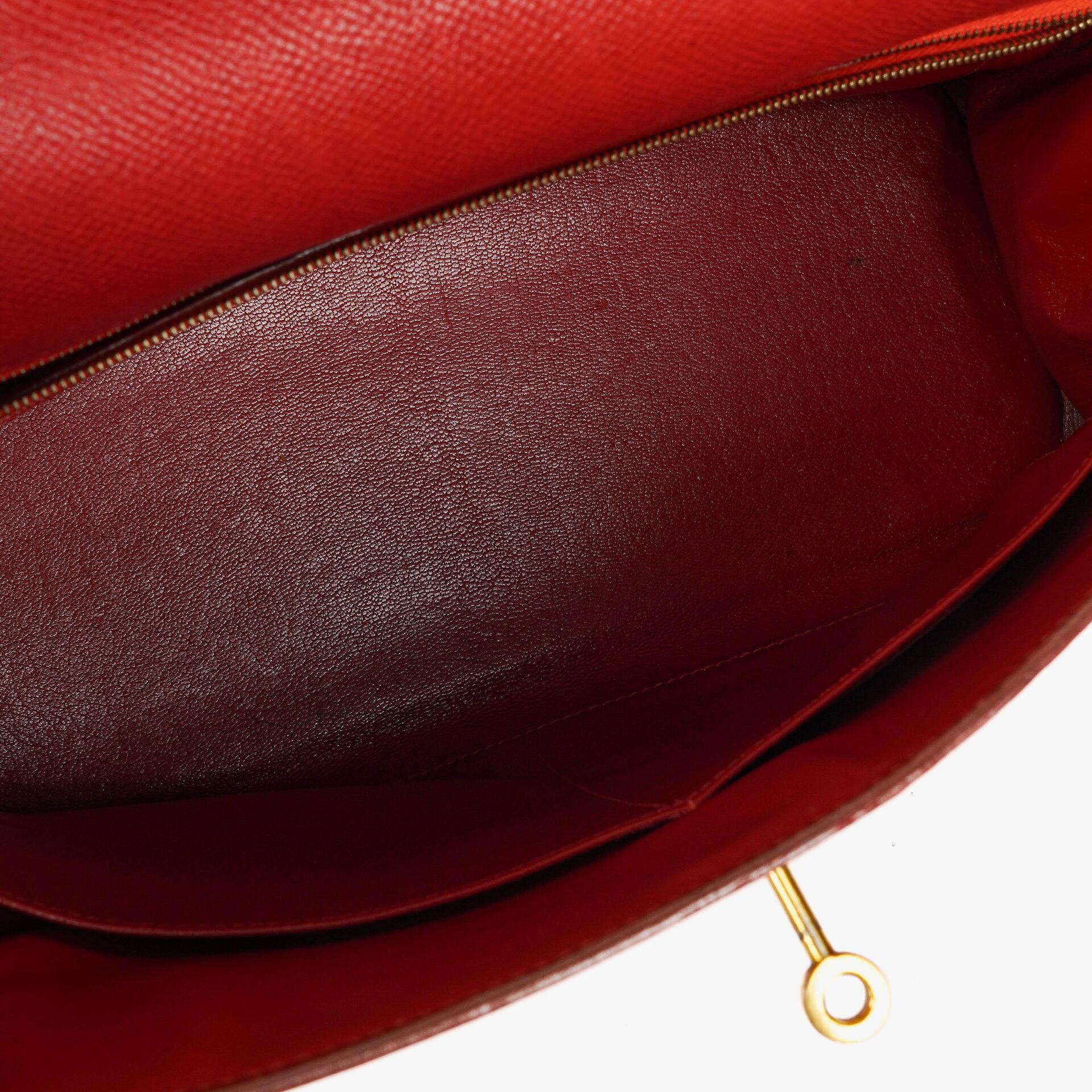 Hermès Kelly 32 Retourne in Rouge Vif mit Goldbeschlägen