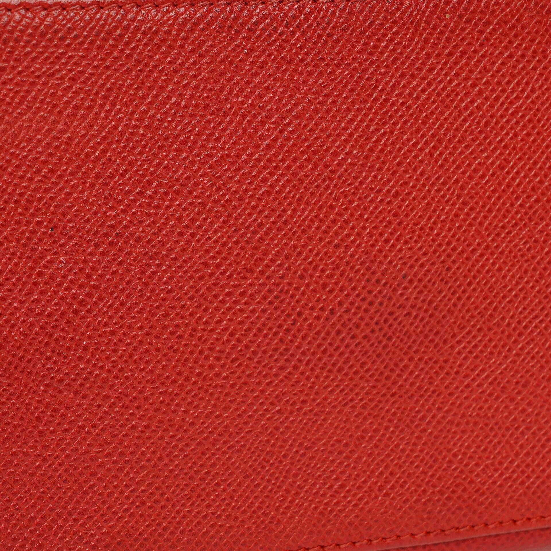 Hermès Kelly 32 Retourne in Rouge Vif mit Goldbeschlägen