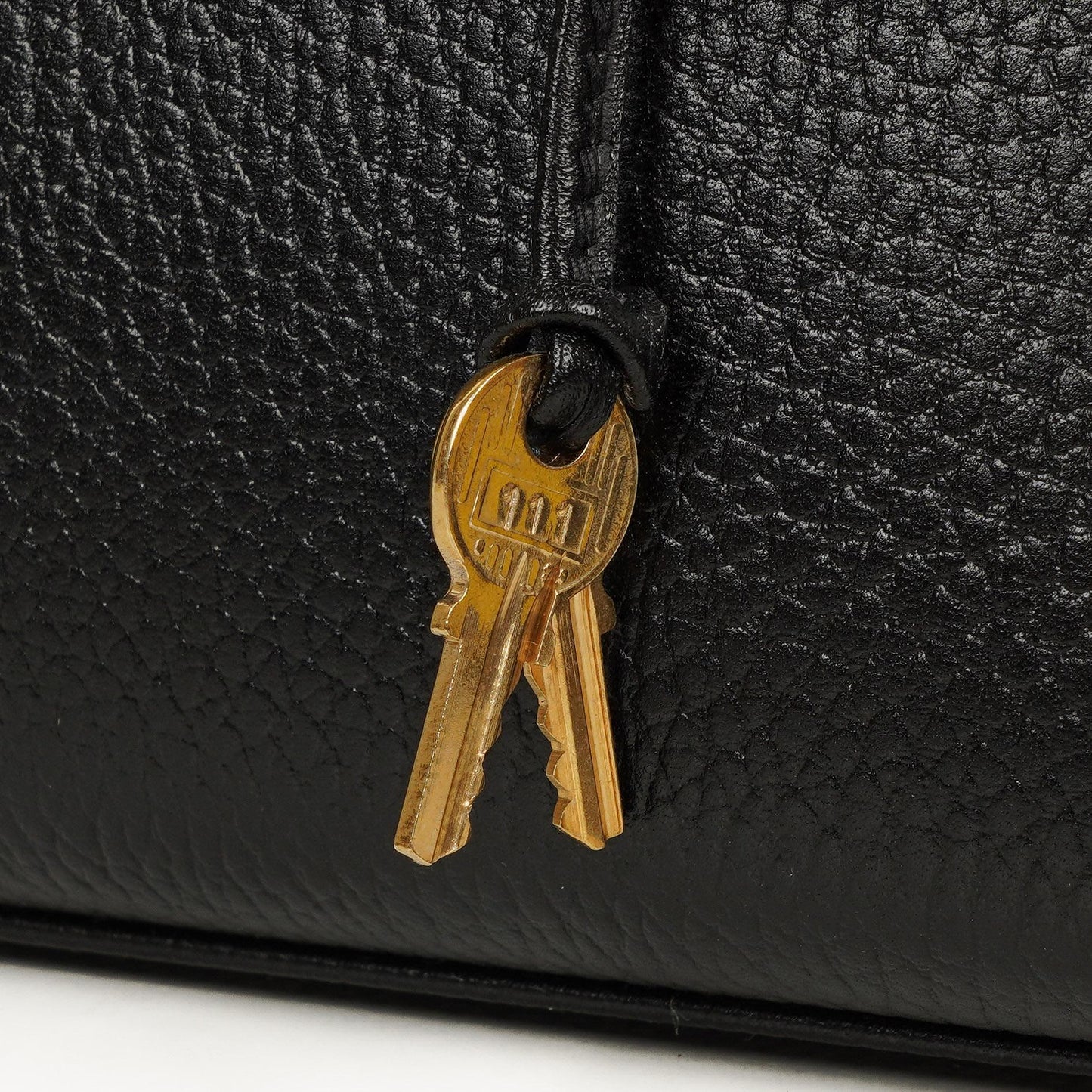 Hermès Kelly 32 Sellier Tasche in Schwarz aus Ardennes mit Goldbeschlägen, 1996