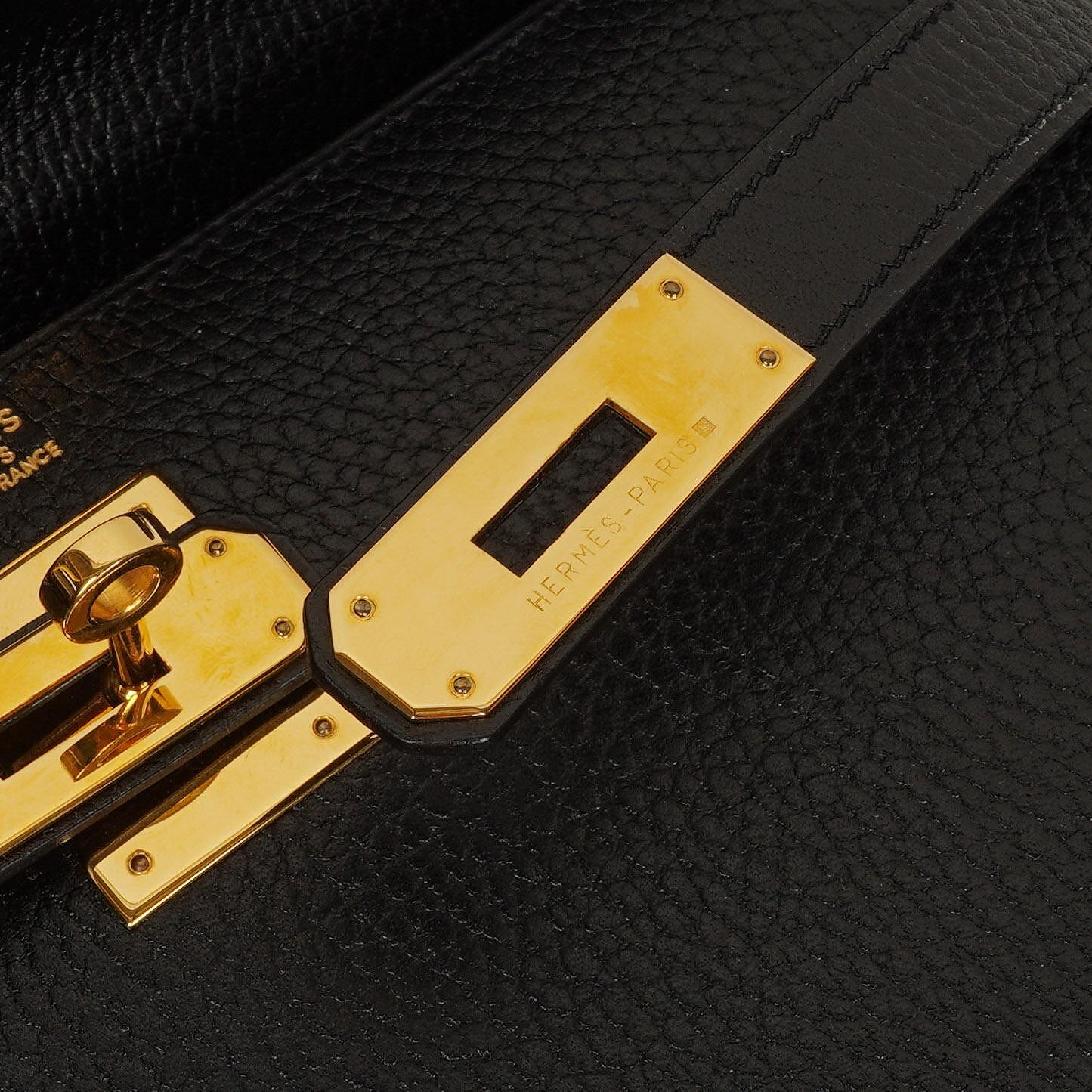 Hermès Kelly 32 Sellier Tasche in Schwarz aus Ardennes mit Goldbeschlägen, 1996