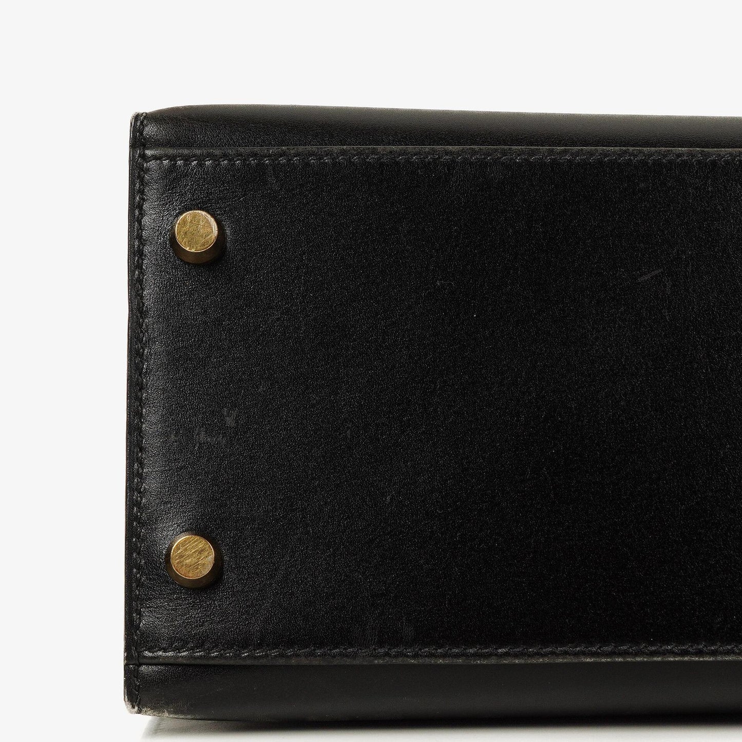 Hermès Kelly 32 Sellier Vintage aus schwarzem Boxkalbsleder mit Goldbeschlägen, 2003