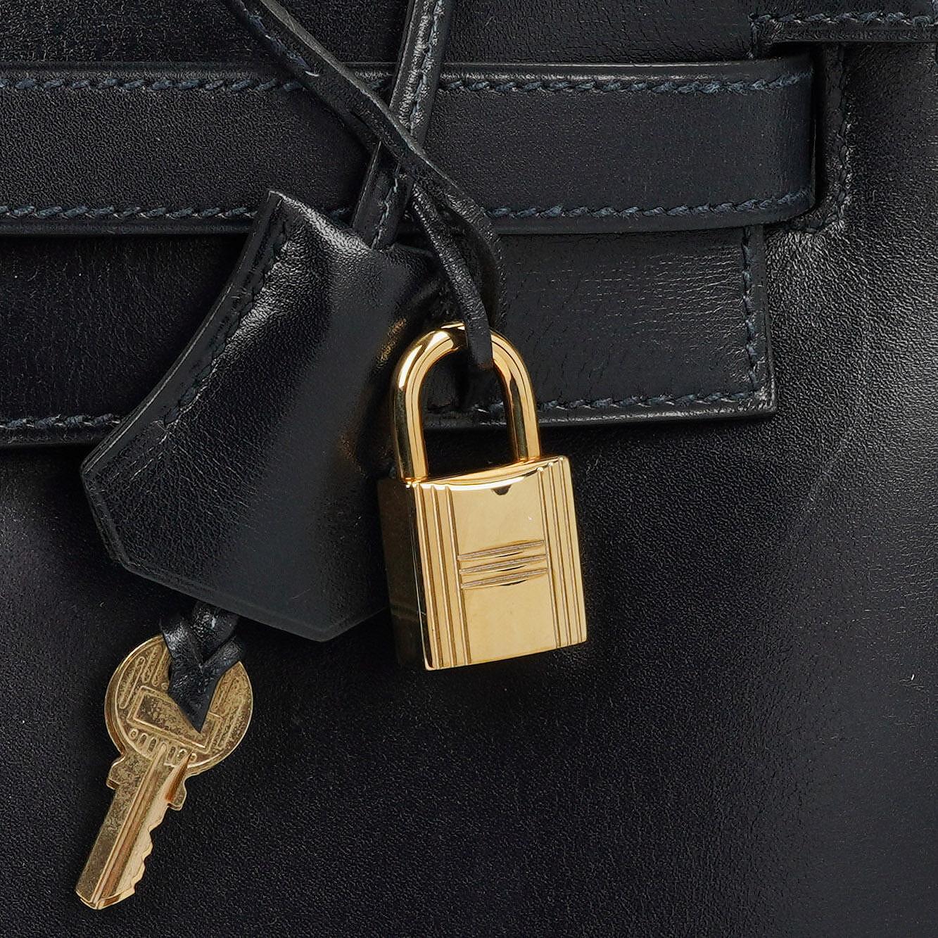 Hermès Kelly 32 Sellier Vintage Bleu Marine Box Kalb mit Goldbeschlägen 1995