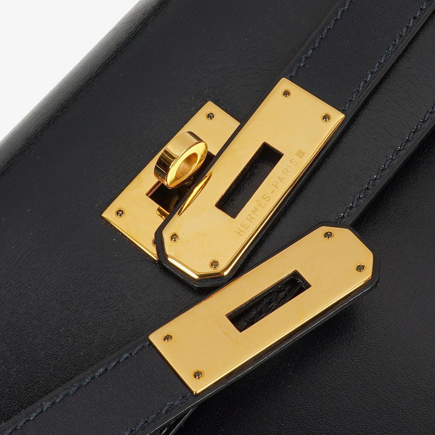 Hermès Kelly 32 Sellier Vintage Bleu Marine Box Kalb mit Goldbeschlägen 1995