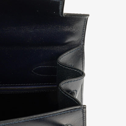 Hermès Kelly 32 Sellier Vintage Bleu Marine Box Kalb mit Goldbeschlägen 1995