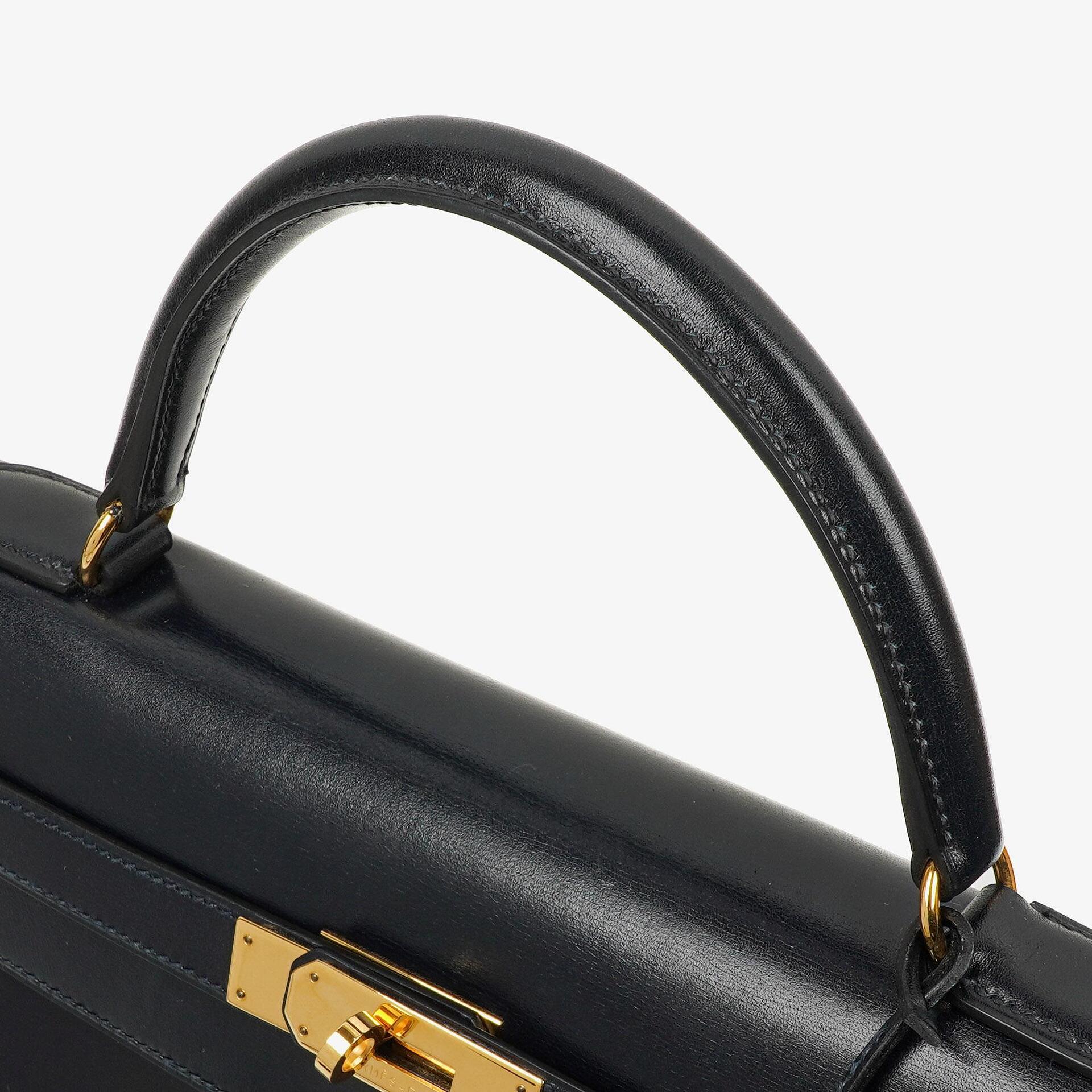 Hermès Kelly 32 Sellier Vintage Bleu Marine Box Kalb mit Goldbeschlägen 1995