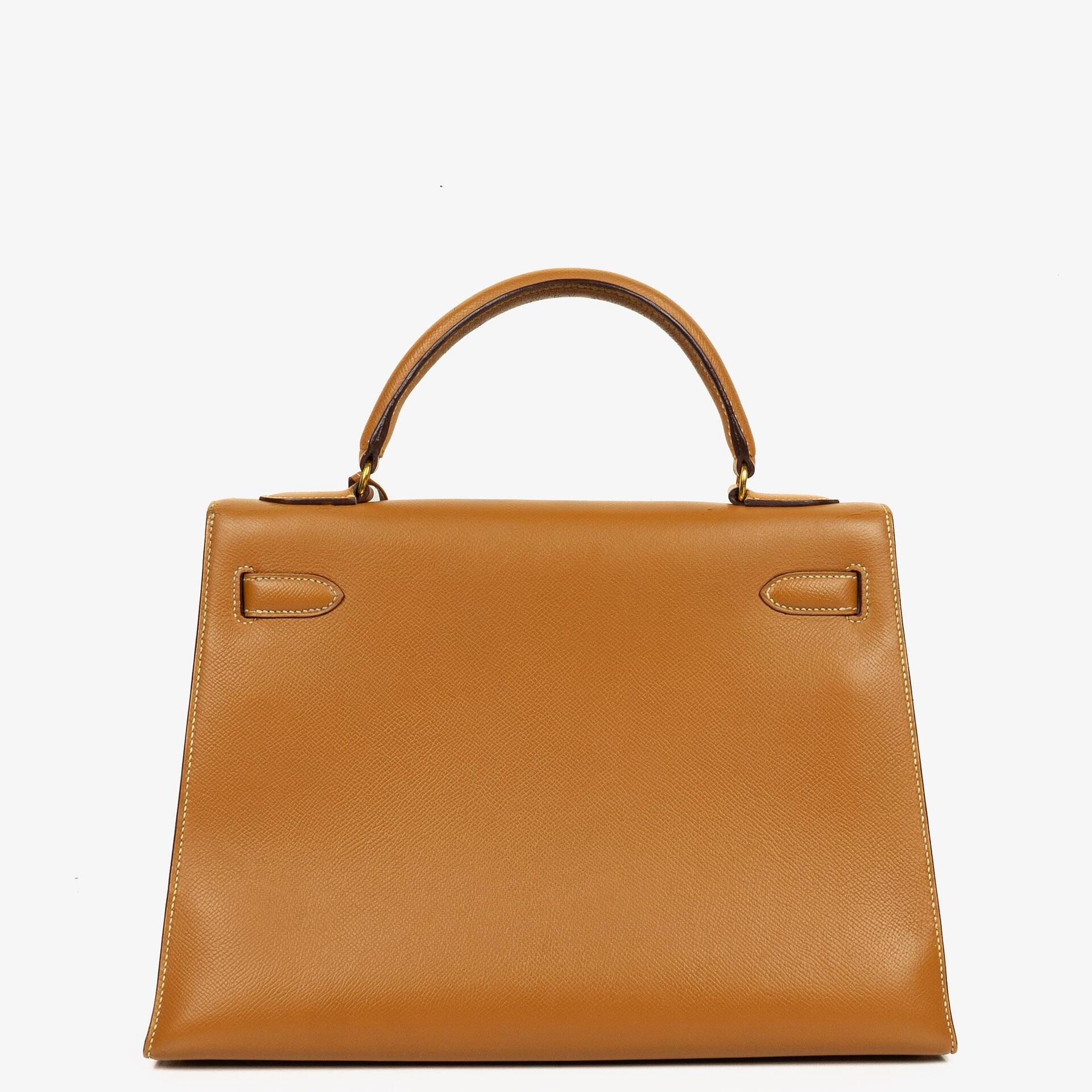 Hermès Kelly 32 Sellier Vintage aus Gold Courchevel Leder mit Gold Hardware, 1990