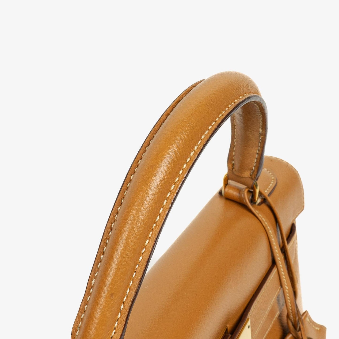 Hermès Kelly 32 Sellier Vintage aus Gold Courchevel Leder mit Gold Hardware, 1990