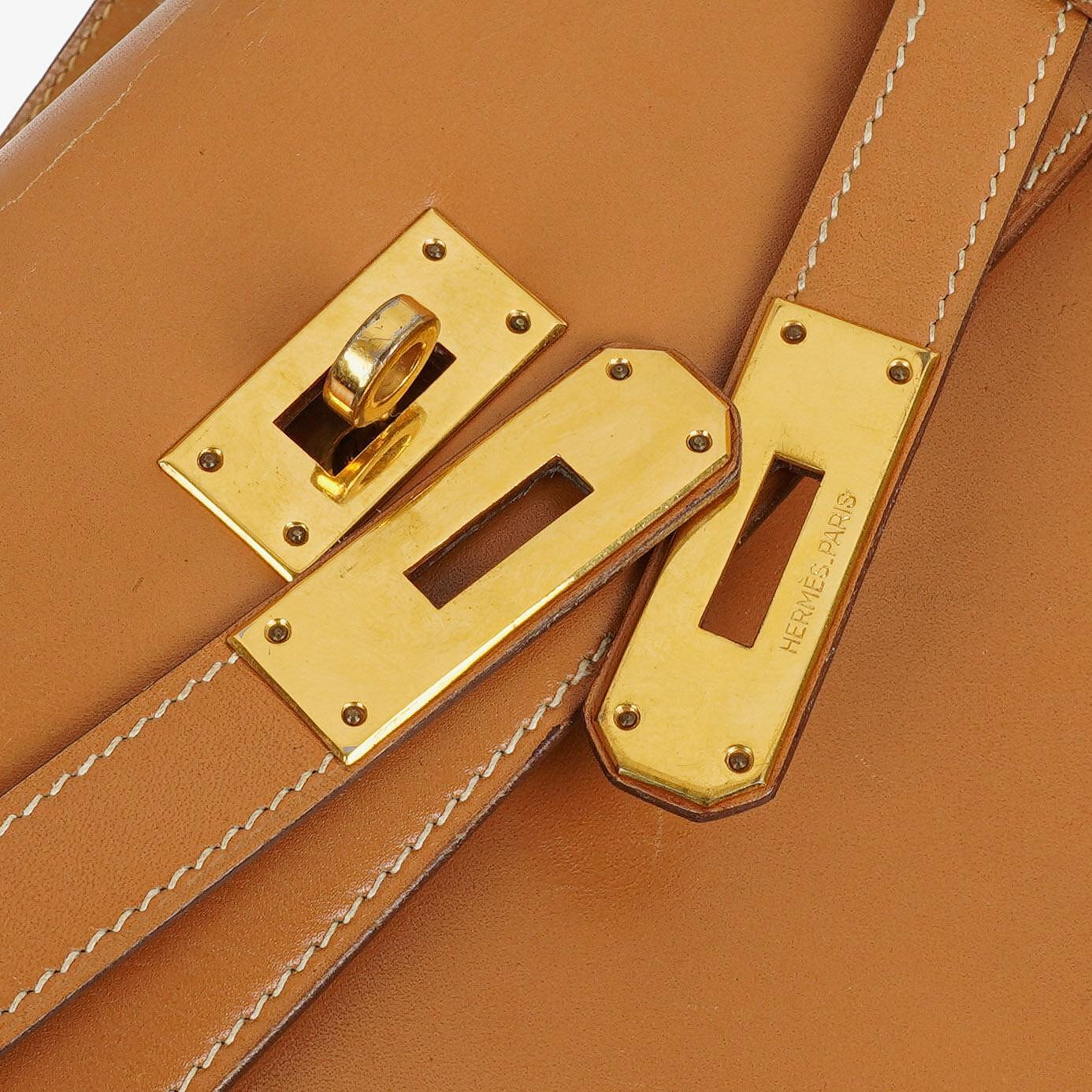 Hermès Kelly 32 Sellier Vintage in Natur Chamonix mit Goldbeschlägen, 1977