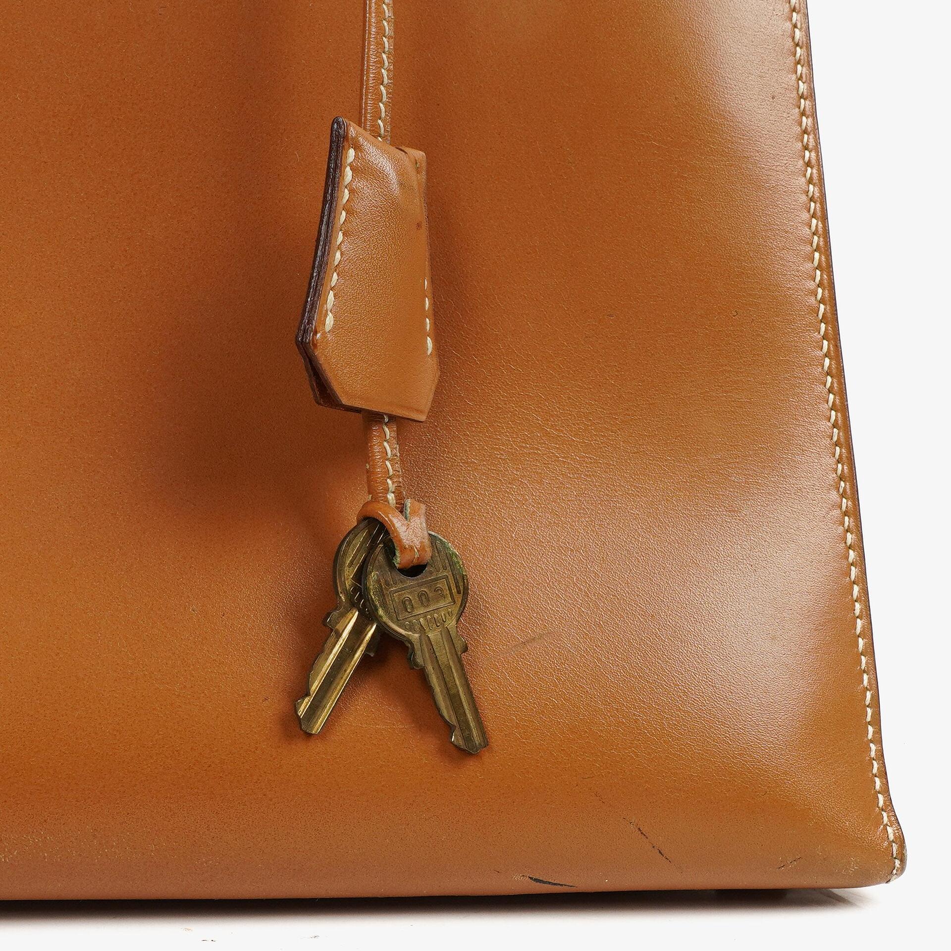 Hermès Kelly 32 Sellier Vintage in Natur Chamonix mit Goldbeschlägen, 1977
