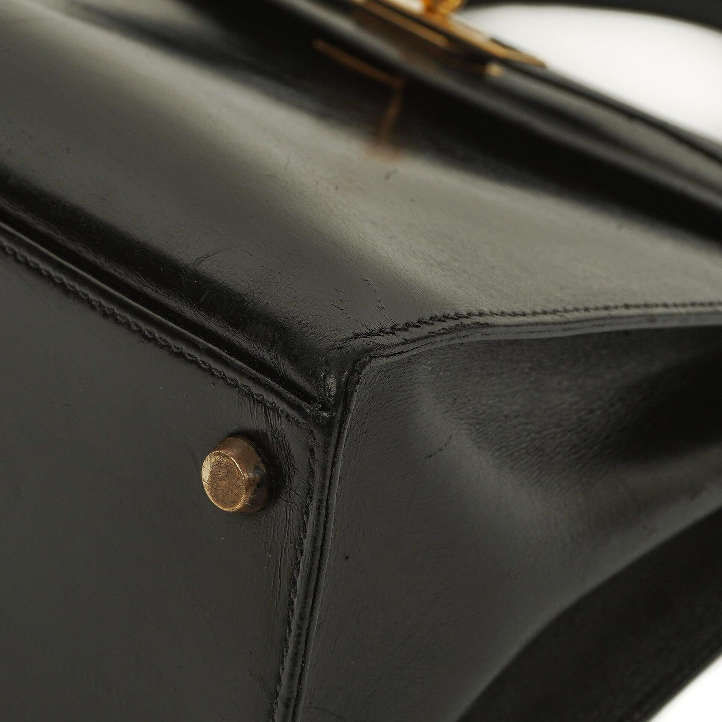 Hermès Kelly 32 Vintage Sellier aus schwarzem Boxcalf mit goldfarbener Hardware, 1987