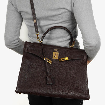 Hermès Kelly 35 Retourne Marron Fonce Fjord Leder mit Goldbeschlägen