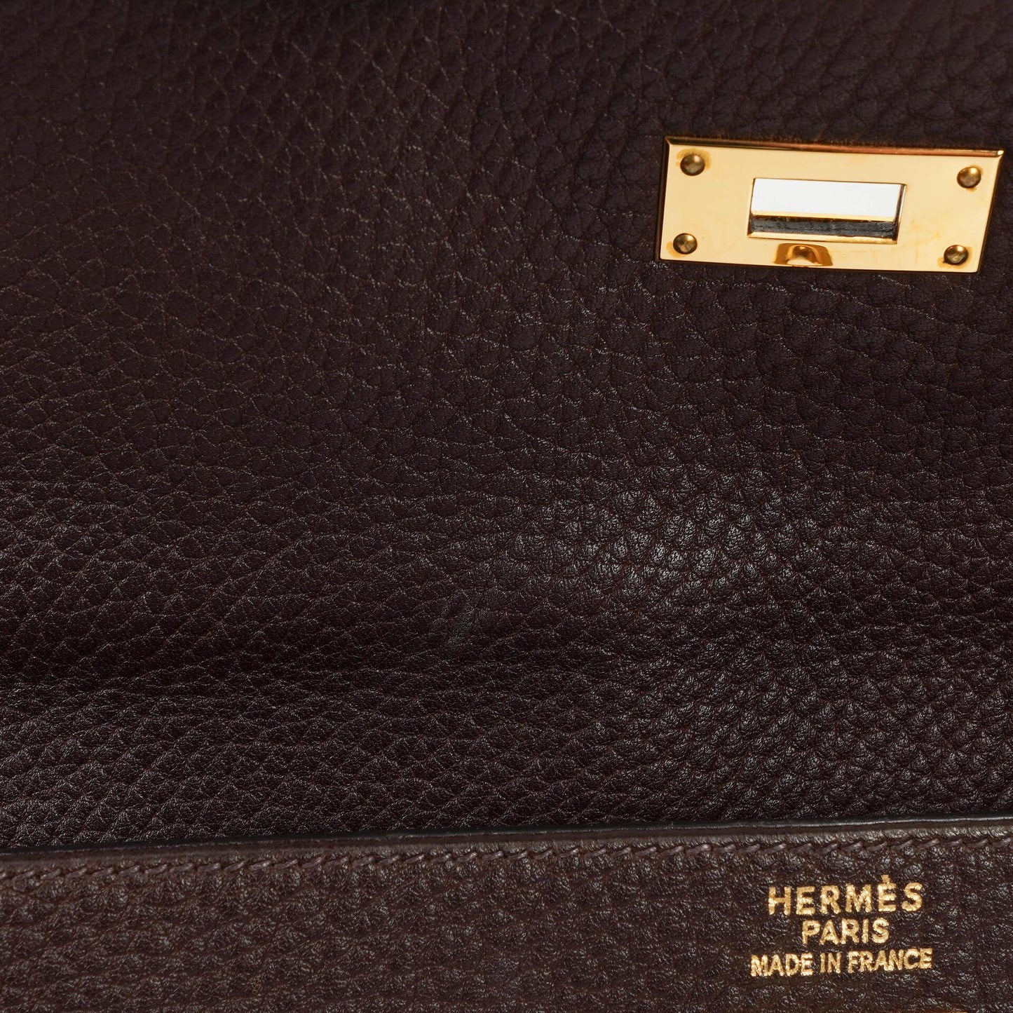 Hermès Kelly 35 Retourne Marron Fonce Fjord Leder mit Goldbeschlägen