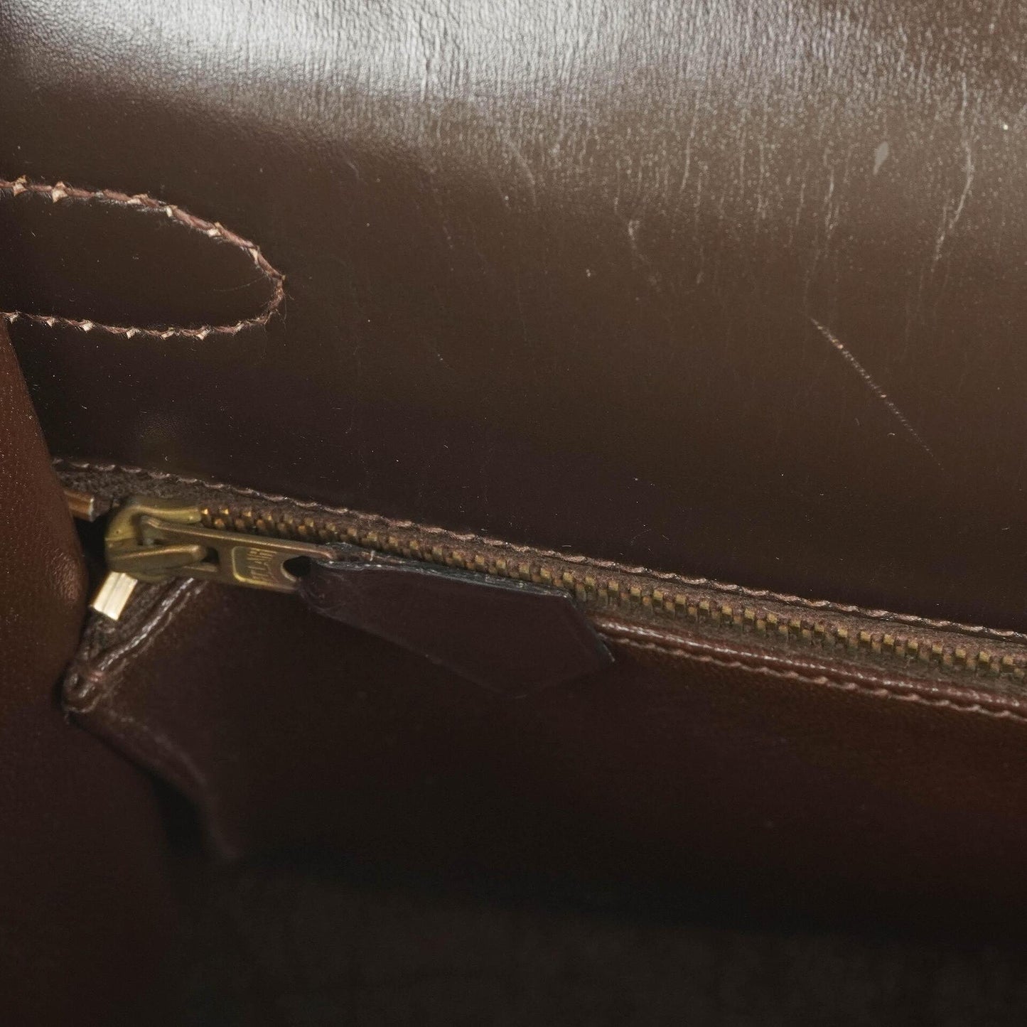 Hermès Kelly 35 Sellier aus braunem Boxkalbsleder und goldfarbener Hardware