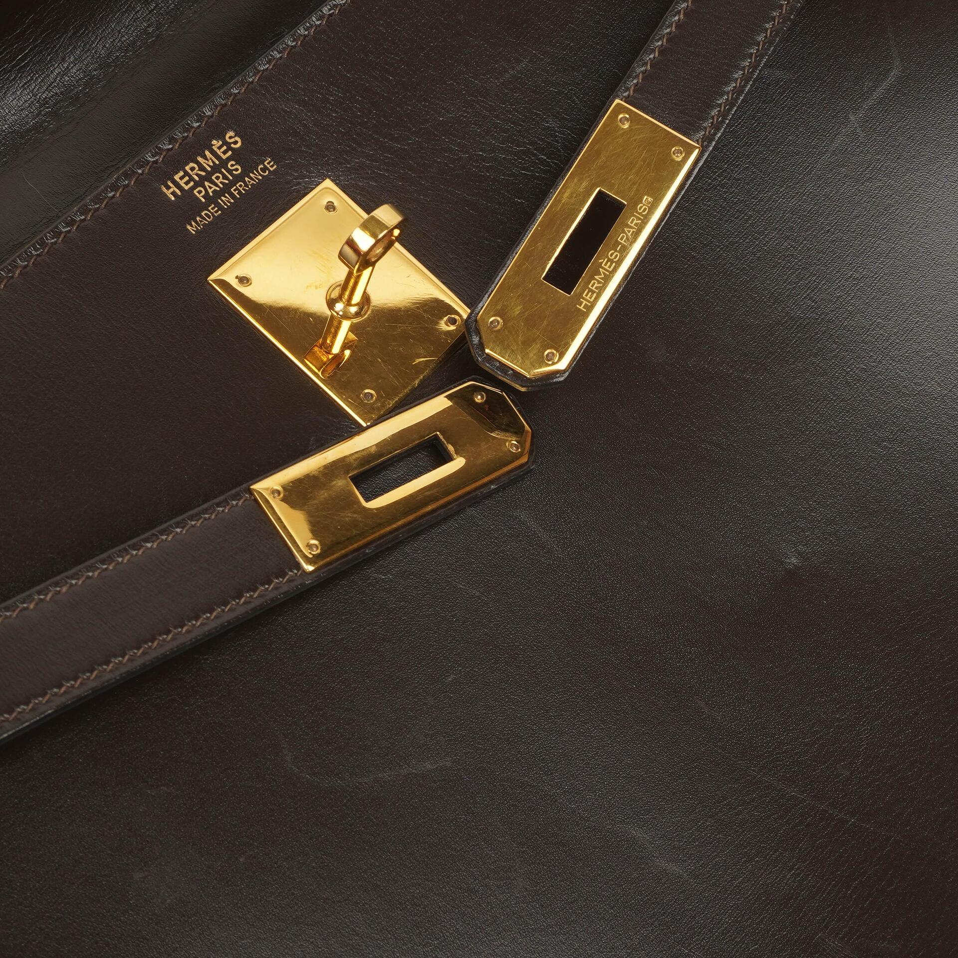 Hermès Kelly 35 Sellier aus braunem Boxkalbsleder und goldfarbener Hardware