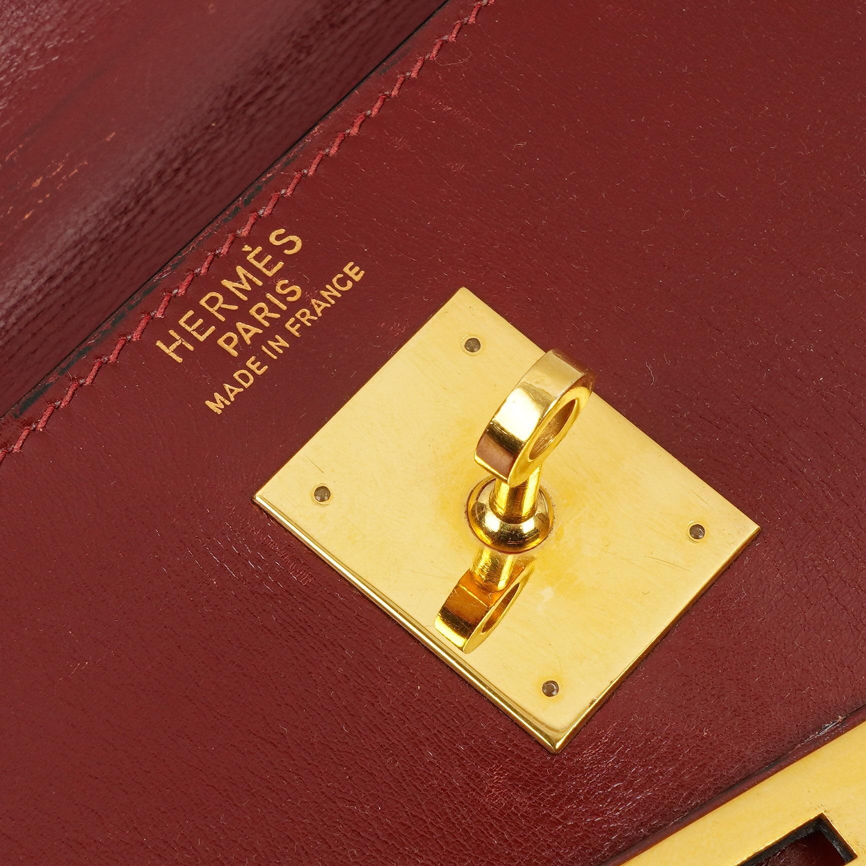 Hermès Kelly 35 Vintage Sellier Rouge H Box Kalbsleder Mit Gold Hardware, 1977