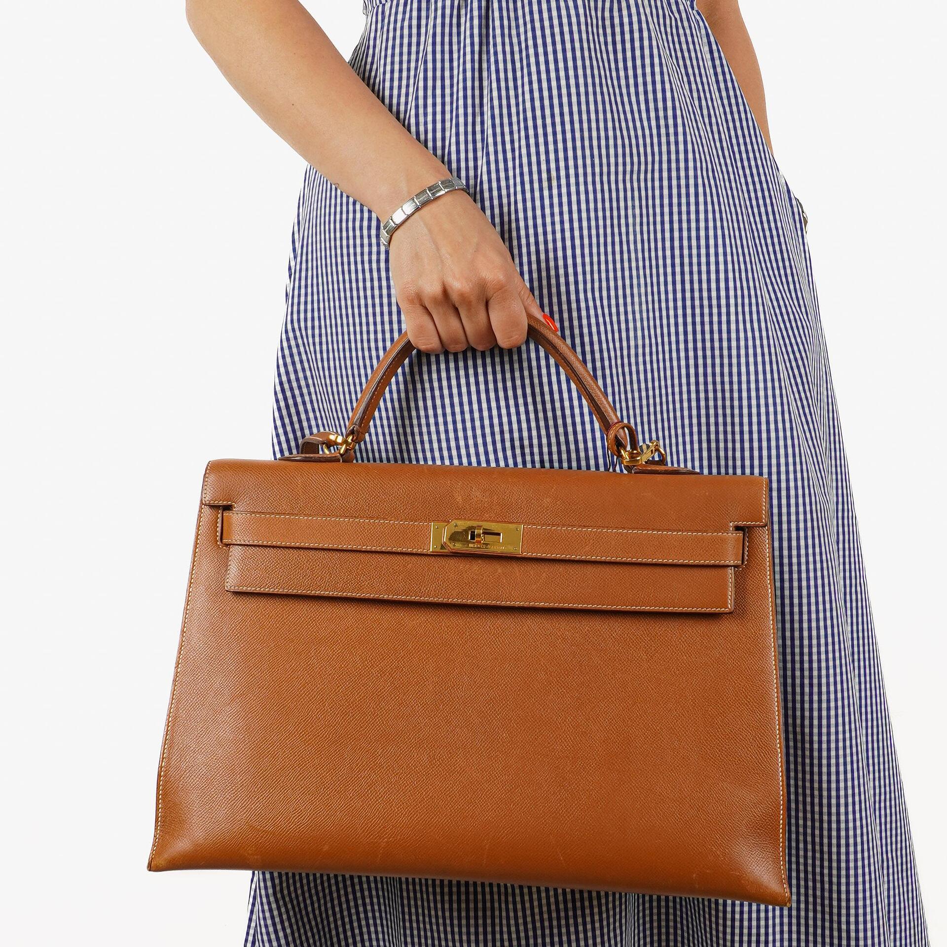 Hermes Kelly 40 Vintage Sellier Gold Courchevel mit goldenen Beschlägen