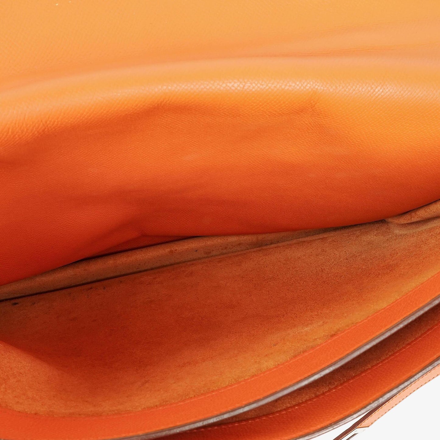Hermès Kelly Depeche 38 Tasche aus orangefarbenem Epsom Leder