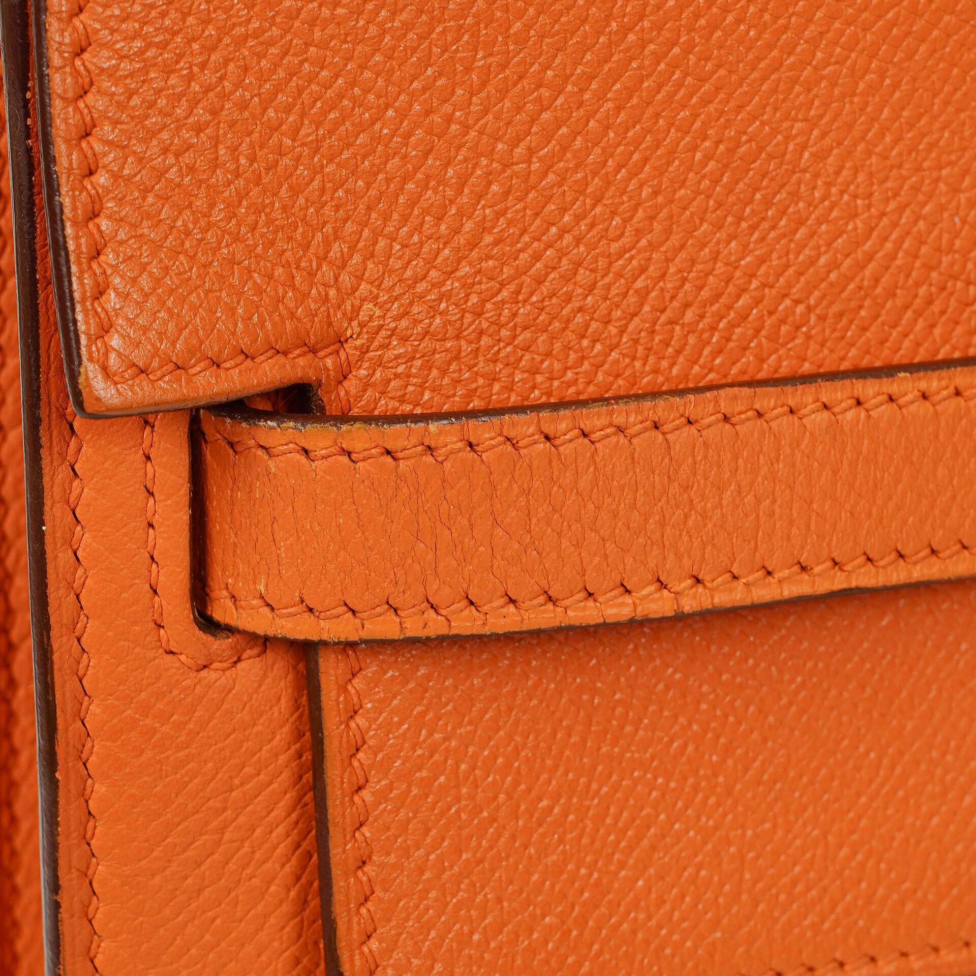 Hermès Kelly Depeche 38 Tasche aus orangefarbenem Epsom Leder