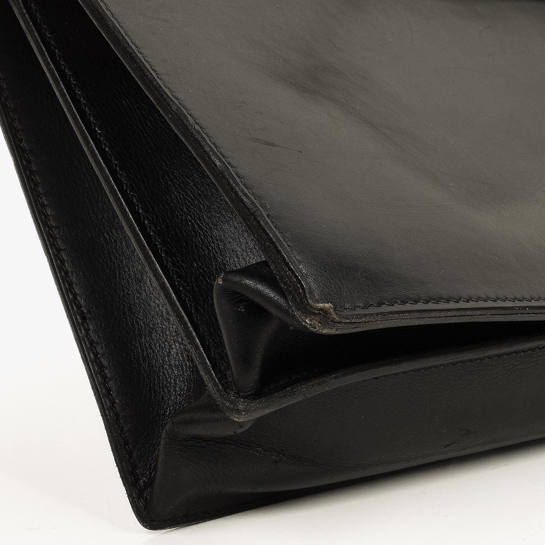 Hermès Kelly Depeches 37 aus schwarzem Boxleder mit Palladium-Beschlägen, 2003