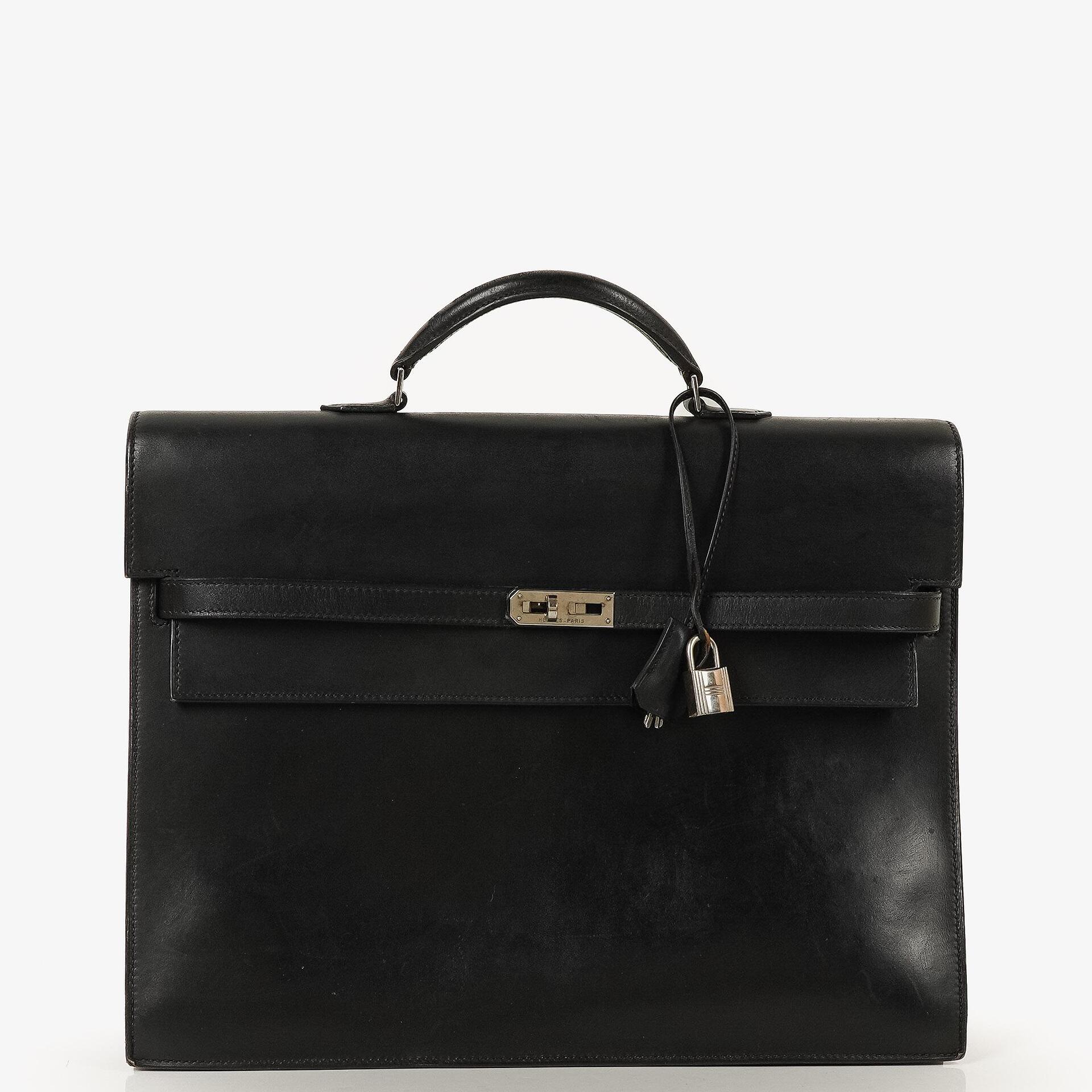 Hermès Kelly Depeches 37 aus schwarzem Boxleder mit Palladium-Beschlägen, 2003