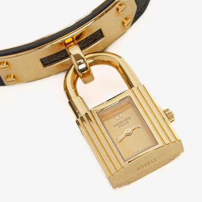 Hermès Kelly Noir Uhr aus Courchevel Leder mit Vergoldung