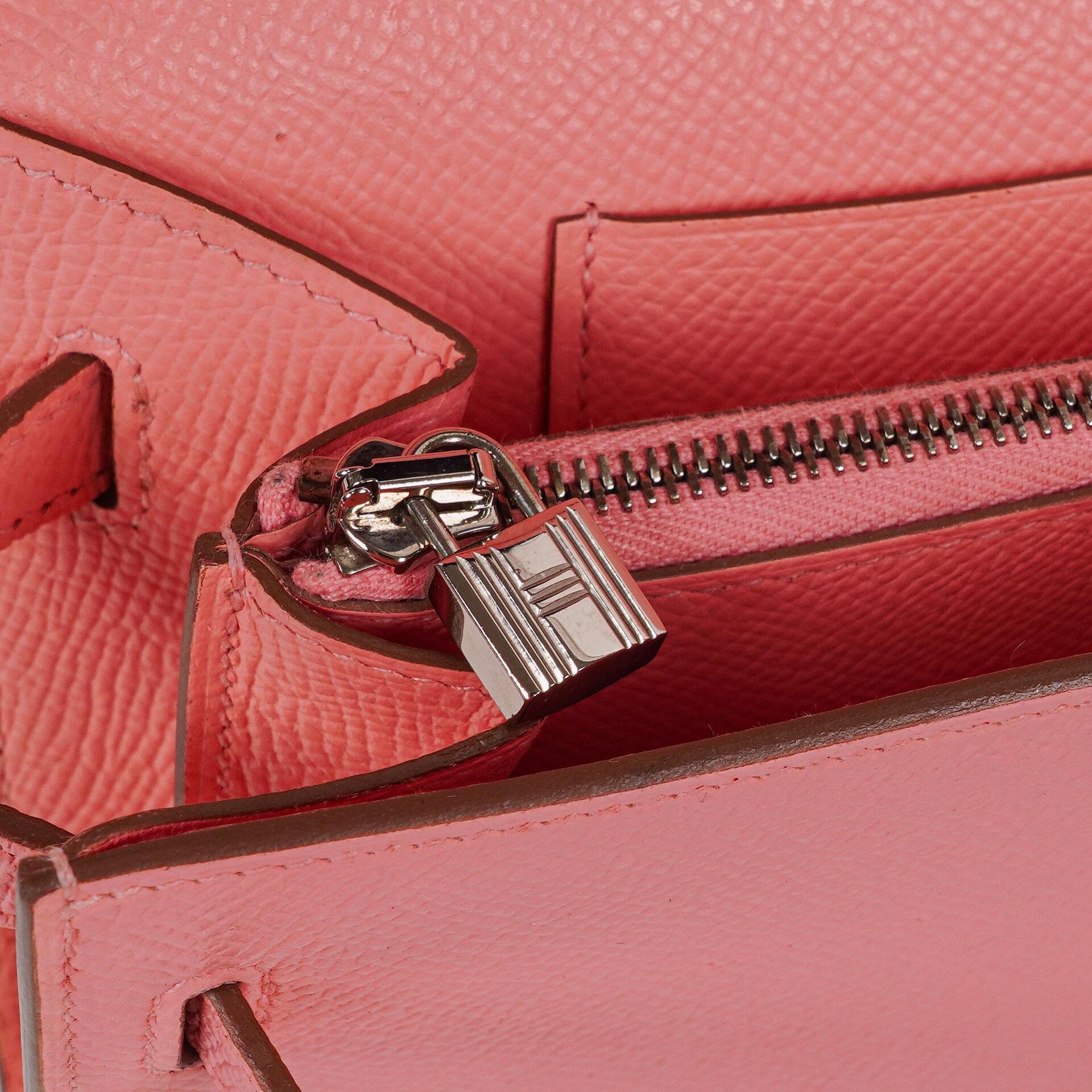 Hermès Kelly To Go Geldbörse aus Epsom in Rose Confetti mit Palladium-Beschlägen