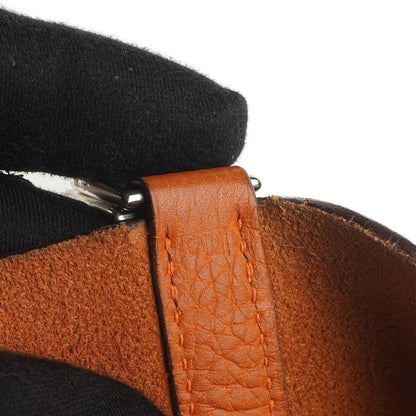 Hermès Picotin 18 PM Bucket Tasche aus orangefarbenem Taurillon Clemence