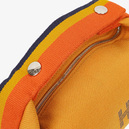 Hermès kleine Bride-A-Brac Pouch aus ockerfarbenem Canvas