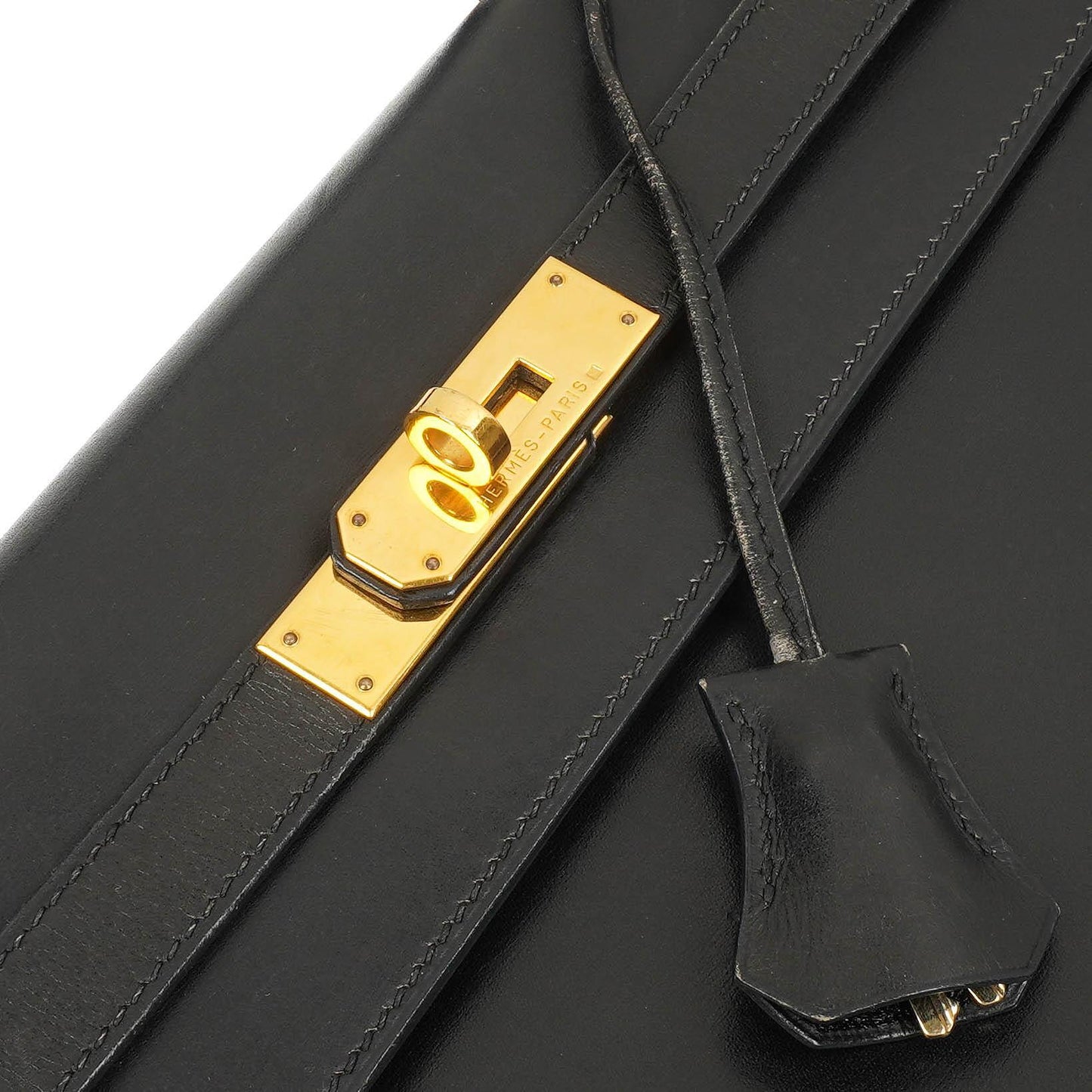 Hermès Vintage Kelly 35 Sellier Schwarzes Boxkalb Gold Hardware