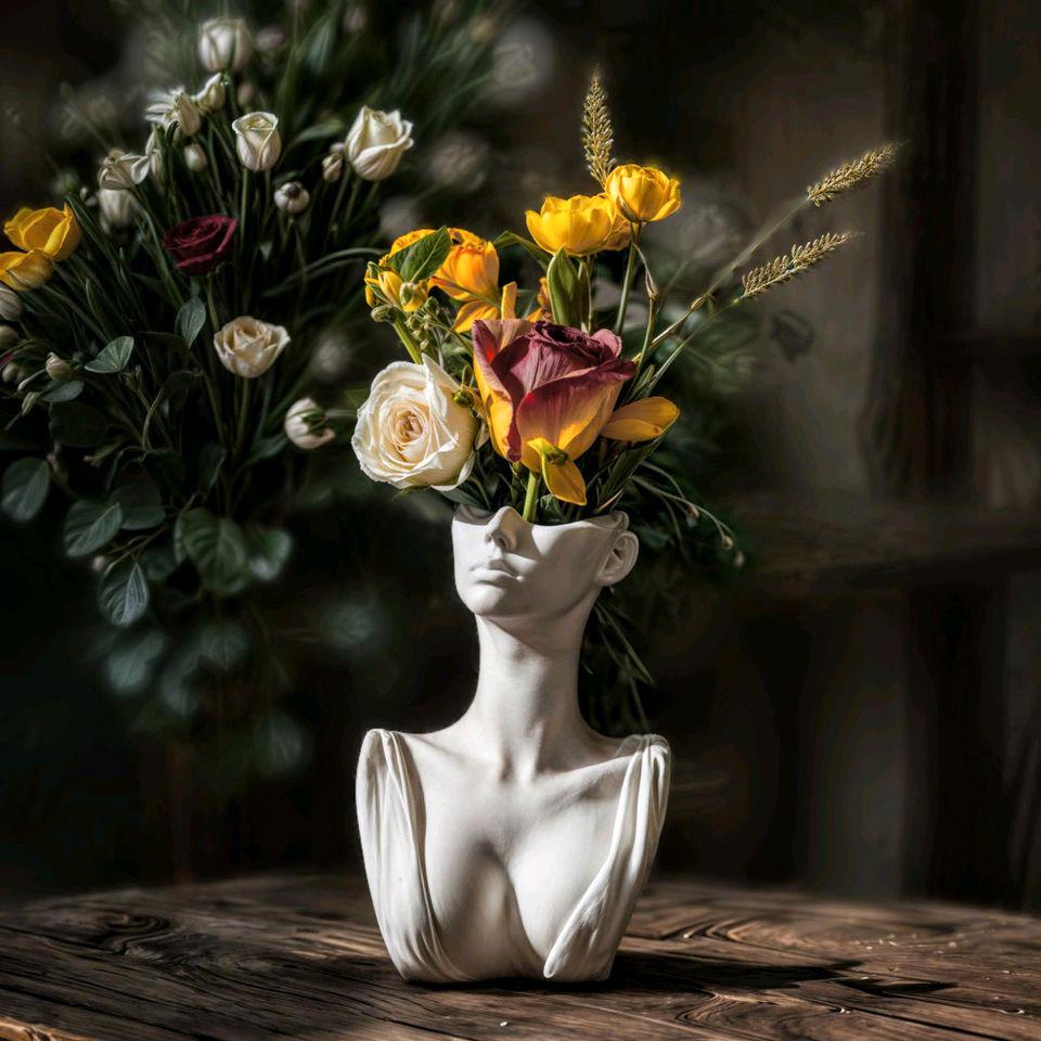 Stilvolle Vase in Torsoform – Ein Kunstwerk für Ihre Blumen