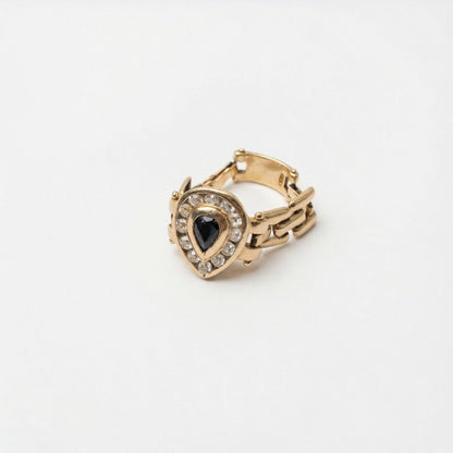 Exquisite vintage 585 gold chain ring: sapphire drop &amp; diamonds in a link design