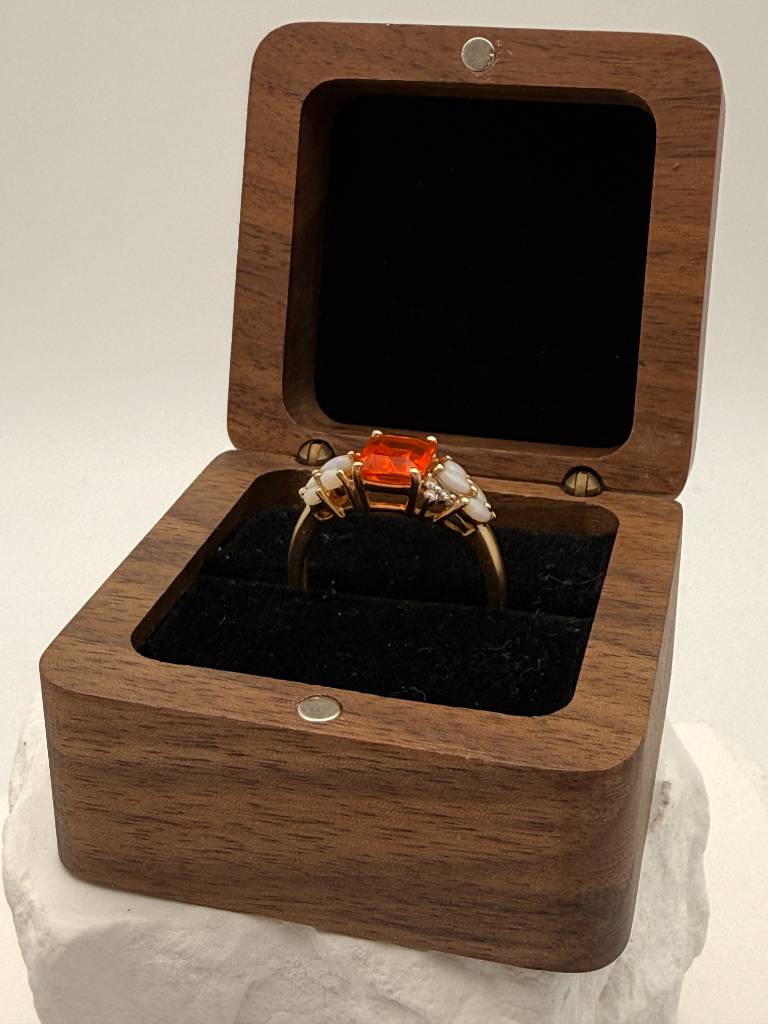 Exquisiter Vintage Feueropal Ring 585 Gold mit Brillanten & Opalen – Vivid Orange