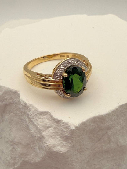 Eleganter 585 Goldring: Intensiver Turmalin & Brillanten in Vintage-Design