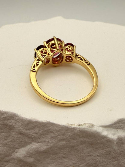 Vintage Traum: 585 Goldring mit Turmalin & Diamanten – Himbeerrosa Glanz