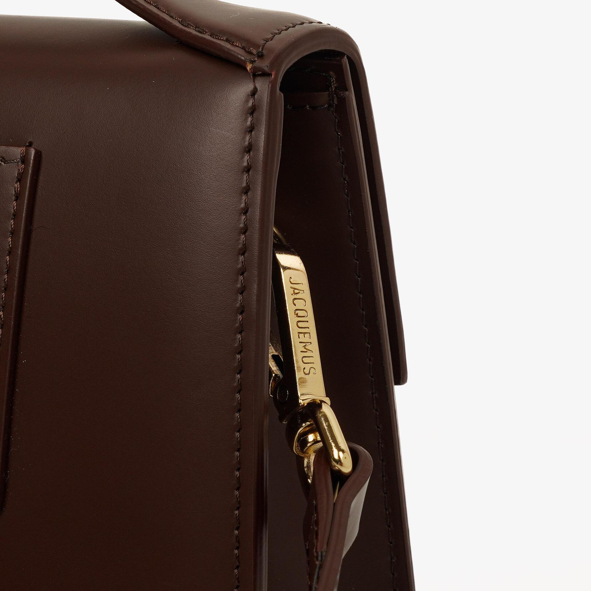 Jacquemus Le Grand Bambino Schultertasche aus braunem Kalbsleder