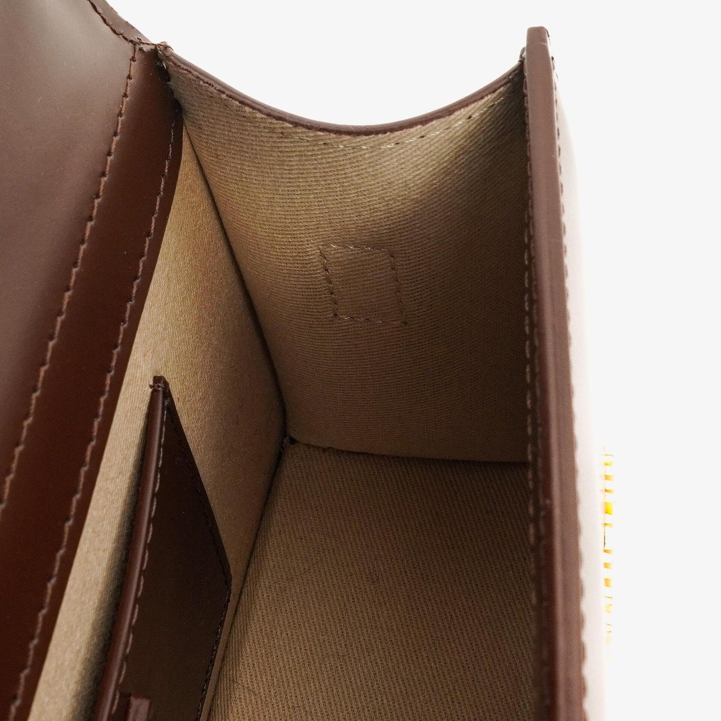 Jacquemus Le Grand Bambino Schultertasche aus braunem Kalbsleder
