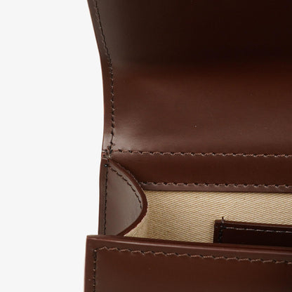 Jacquemus Le Grand Bambino Schultertasche aus braunem Kalbsleder