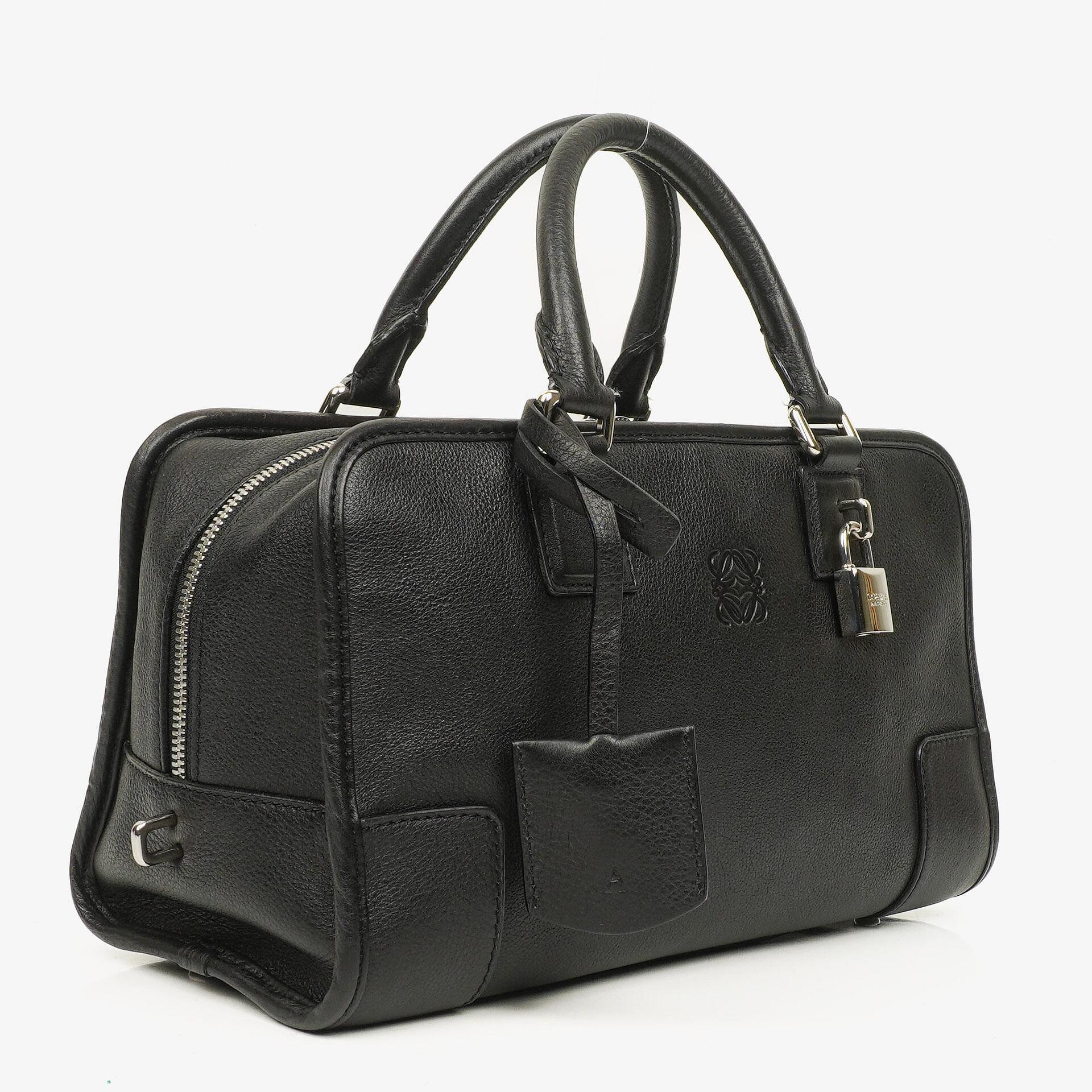 Loewe Amazona 28 Handtasche aus schwarzem Leder