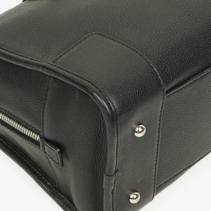 Loewe Amazona 28 Handtasche aus schwarzem Leder