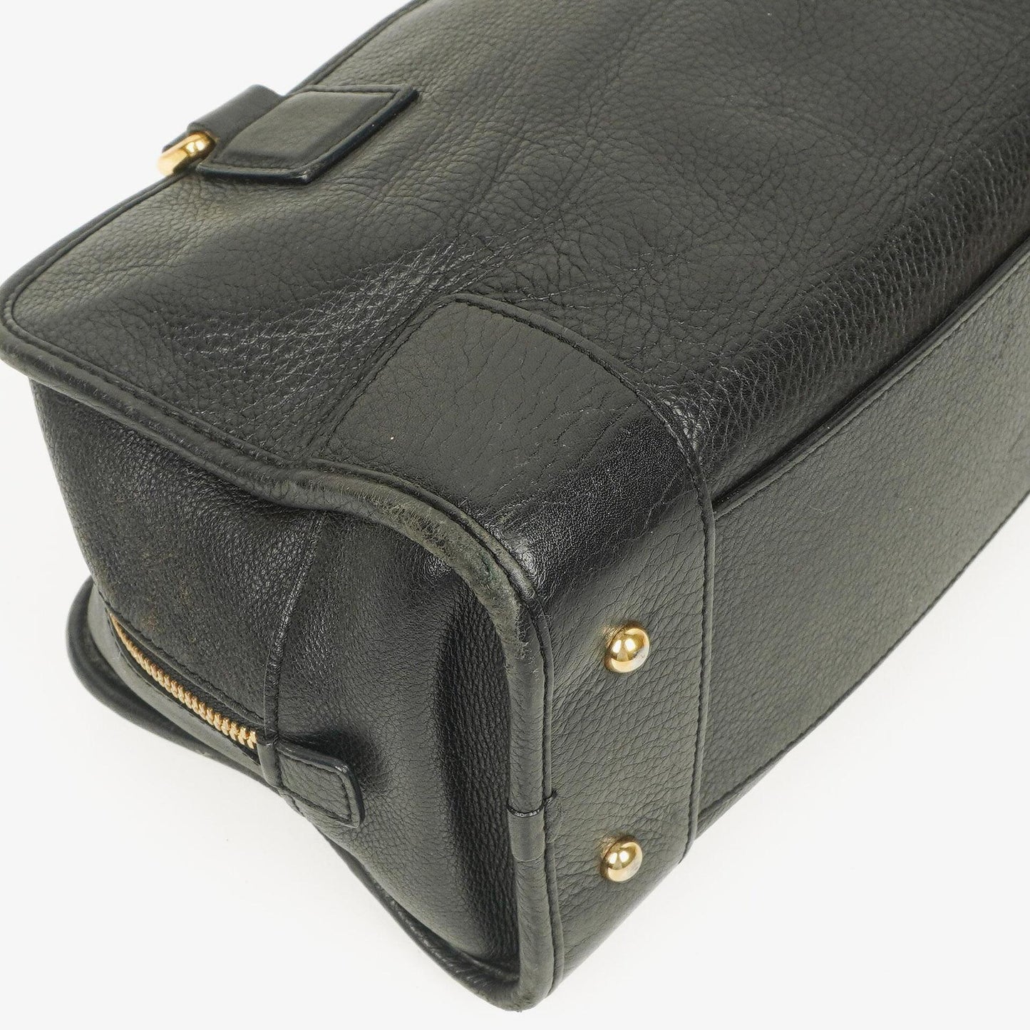 Loewe Amazona 28 Handtasche aus schwarzem Leder