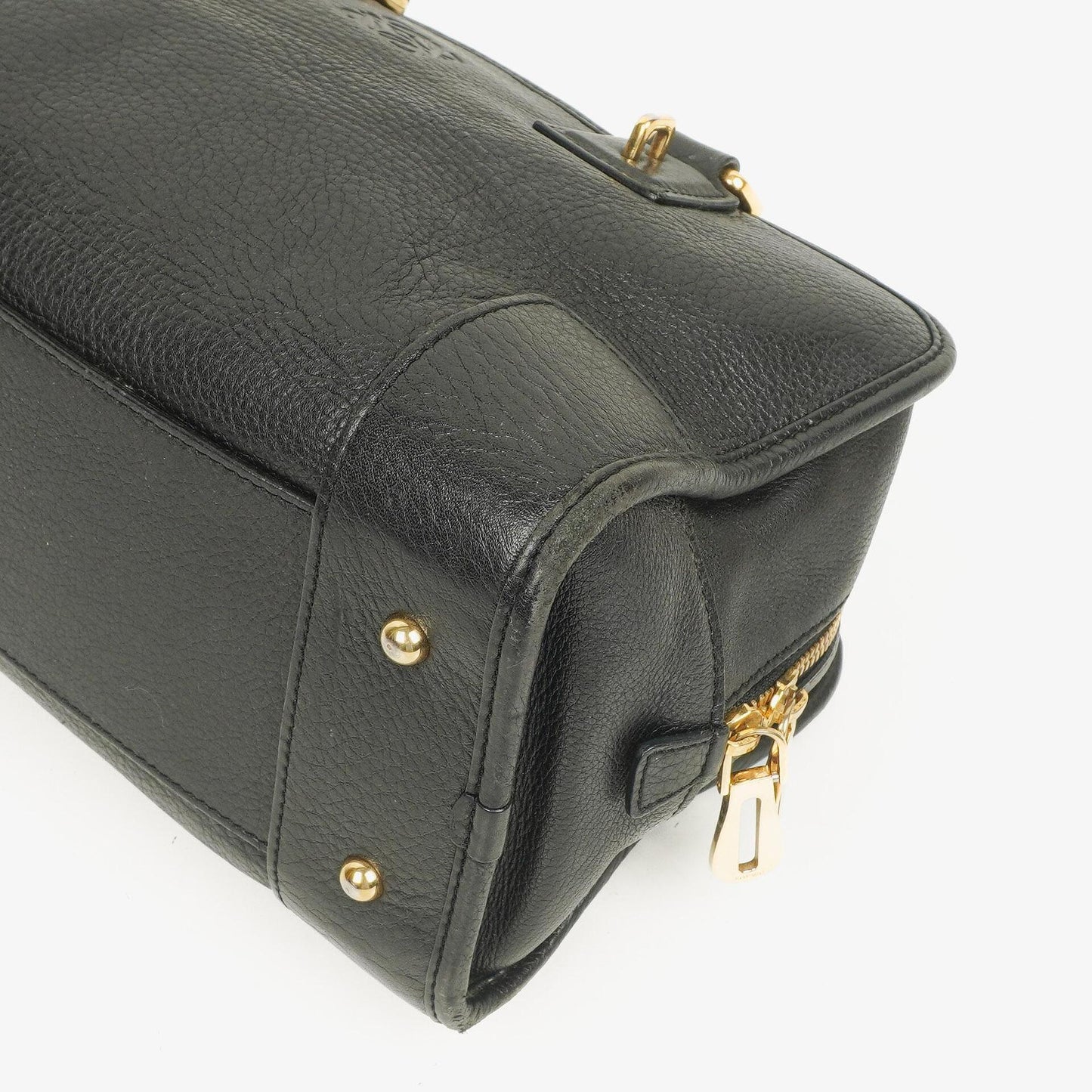 Loewe Amazona 28 Handtasche aus schwarzem Leder
