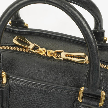 Loewe Amazona 28 Handtasche aus schwarzem Leder