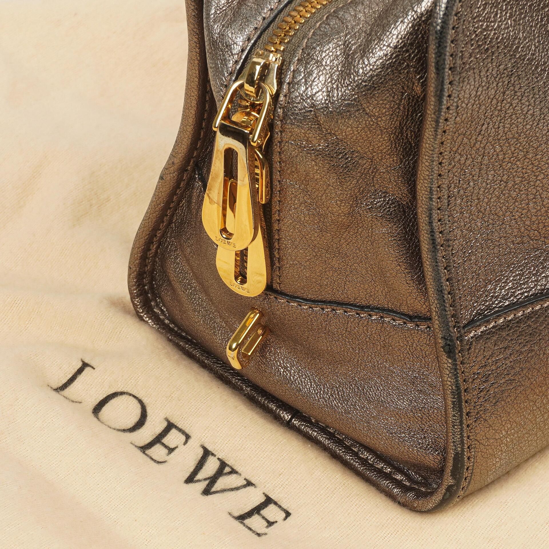 Loewe Amazona 28 Handtasche Bronze Metallic Kalbsleder
