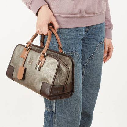 Loewe Amazona 28 Handtasche aus Metallic-Kalbsleder