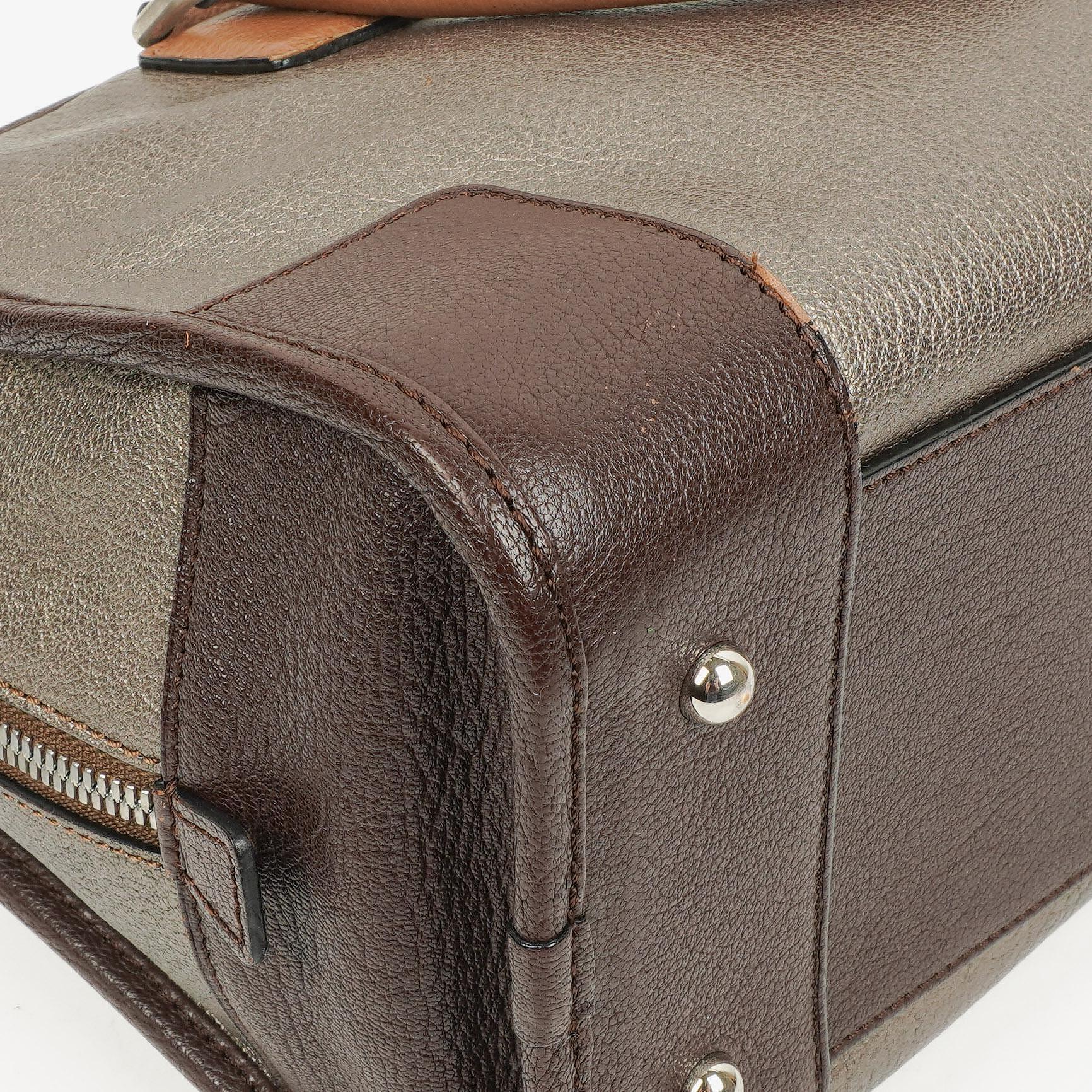 Loewe Amazona 28 Handtasche aus Metallic-Kalbsleder