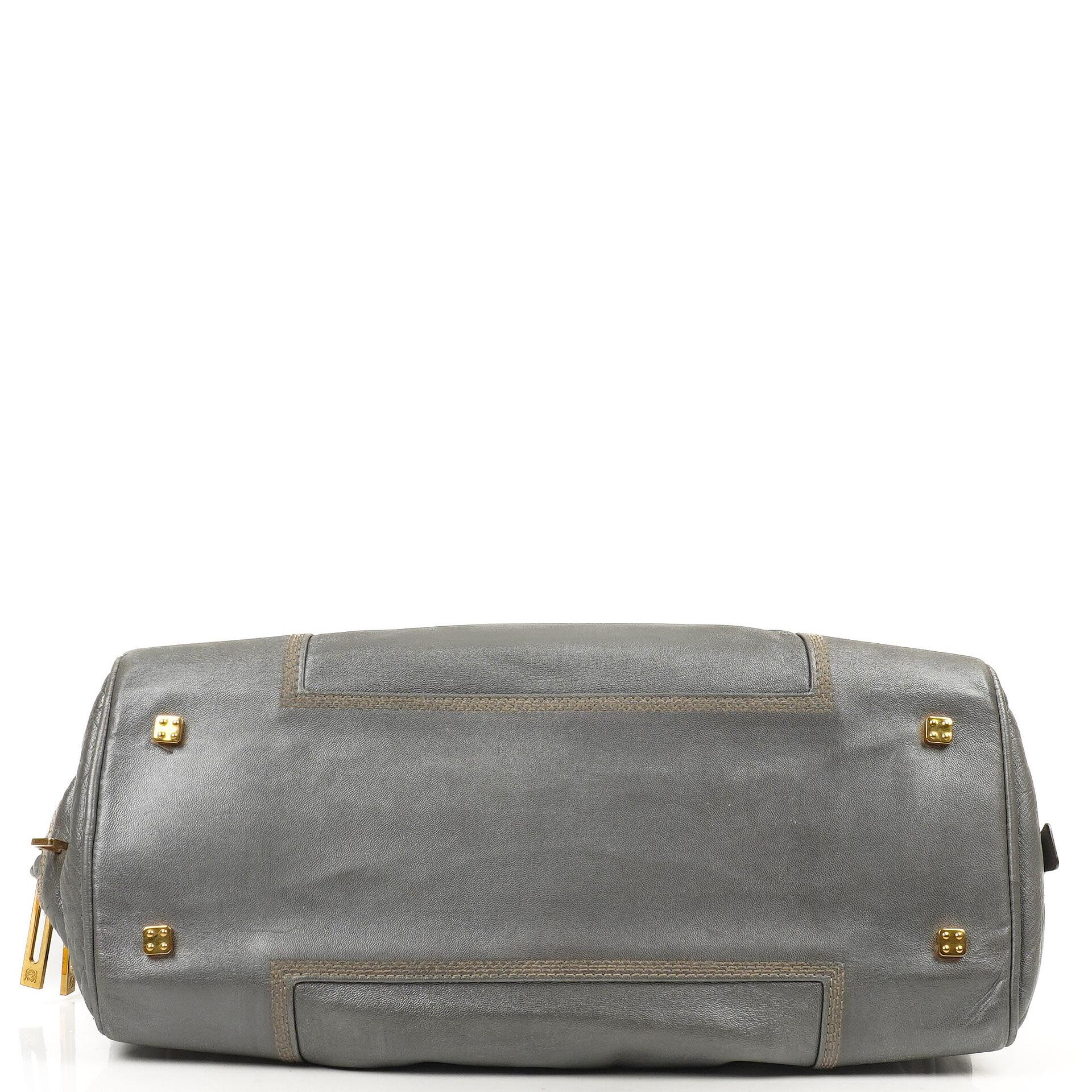 Loewe Amazona 35 Anagram Grau Metallic Kalbsleder Handtasche