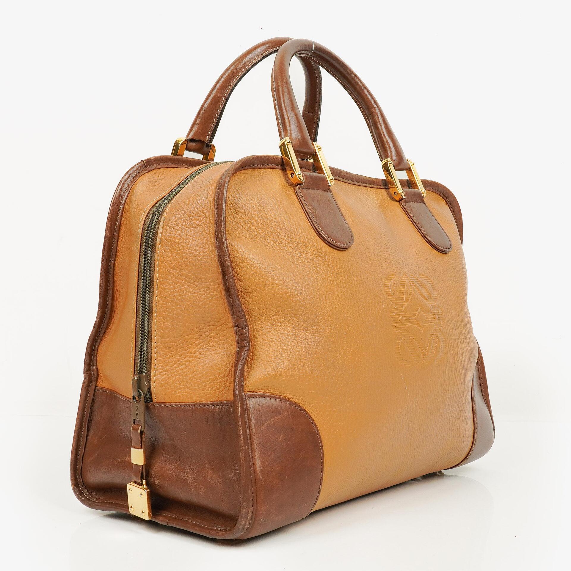 Loewe Amazona Handtasche aus Kalbsleder